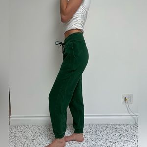 Lululemon Scuba Jogger Sweats